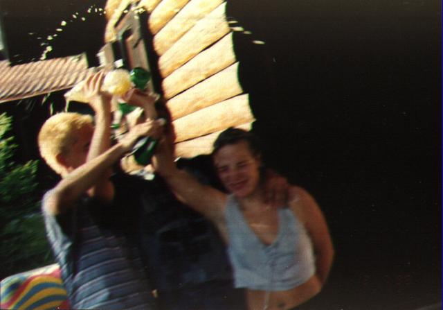 Stoffl und Sandra beim Miss-Wet-T-Shirt-Contest